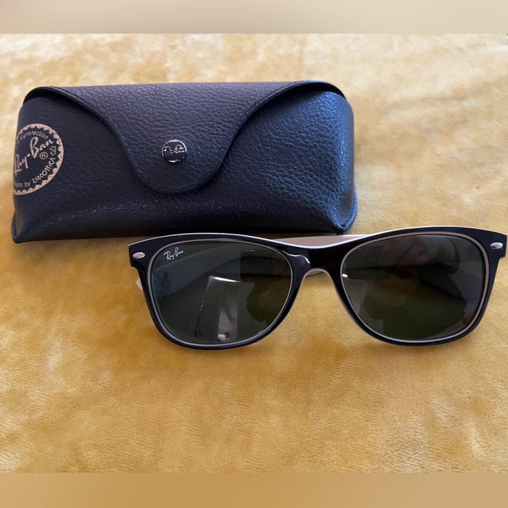 EUC - Ray-Ban Sunglasses with Case